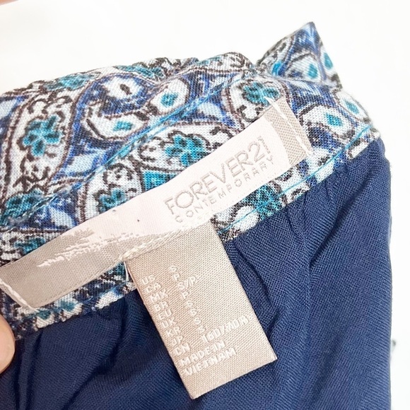 FOREVER 21 CONTEMPORARY BLUE PRINT FLORAL SKIRT SHORT GREY TEAL BLACK NEW SIZE S - Picture 7 of 7